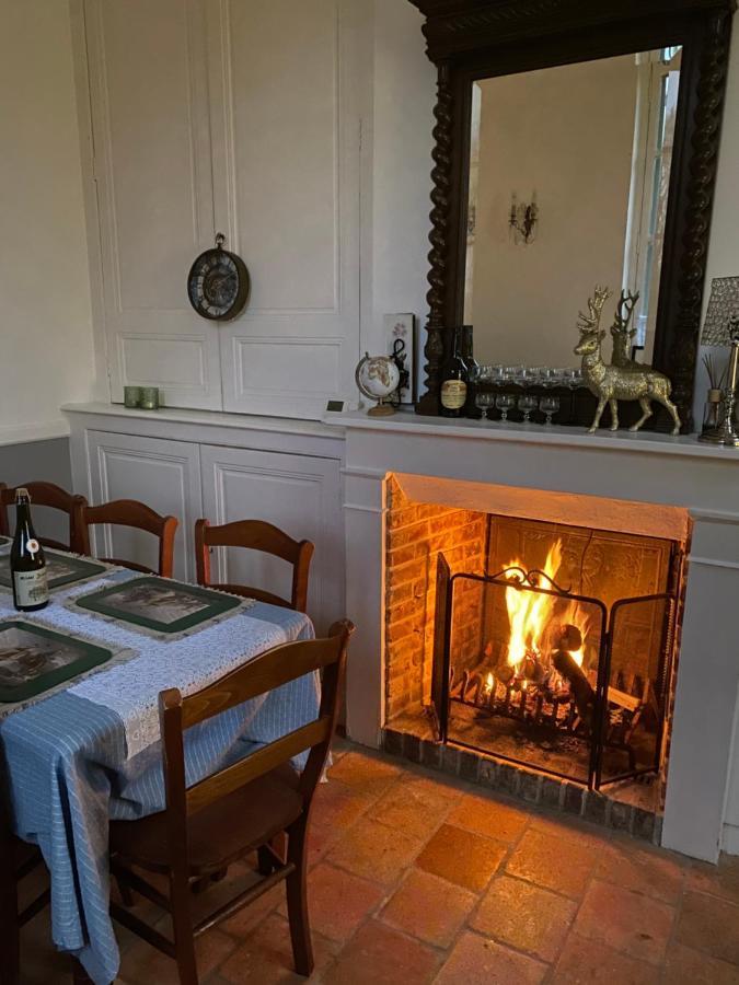 La Maison Du Cavalier, Chateau De Lavenue Pierrefitte-en-Auge Exteriér fotografie