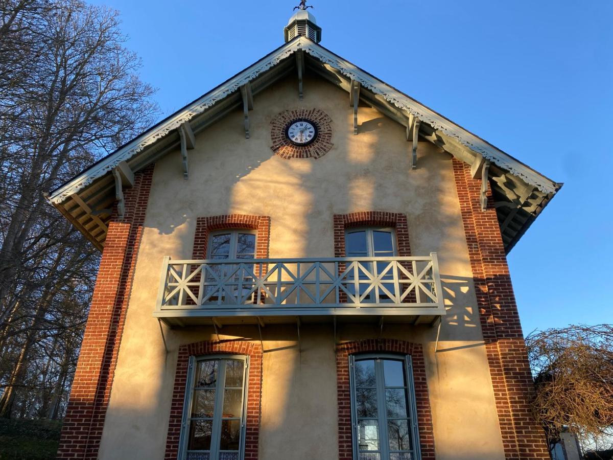 La Maison Du Cavalier, Chateau De Lavenue Pierrefitte-en-Auge Exteriér fotografie