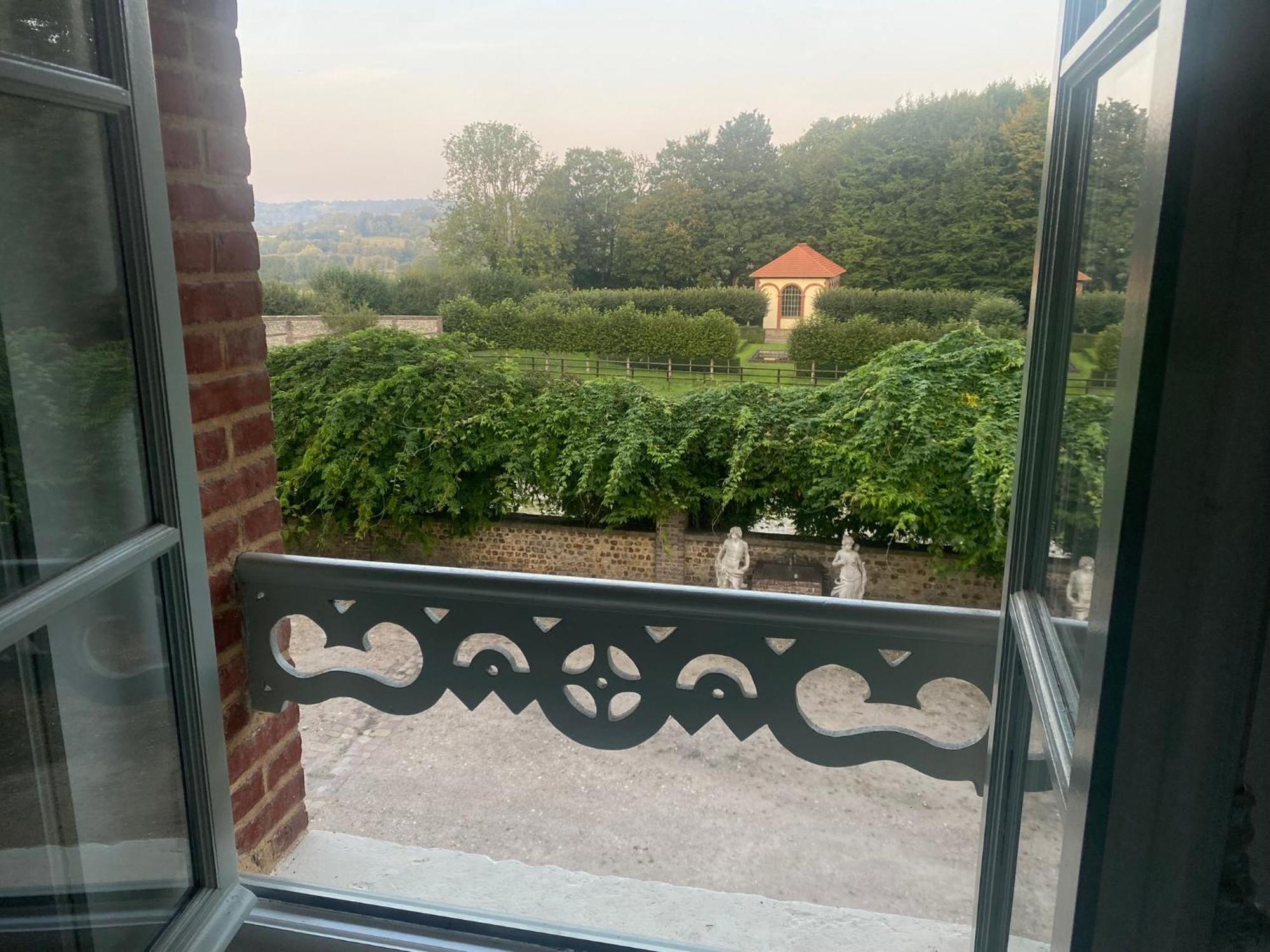La Maison Du Cavalier, Chateau De Lavenue Pierrefitte-en-Auge Exteriér fotografie
